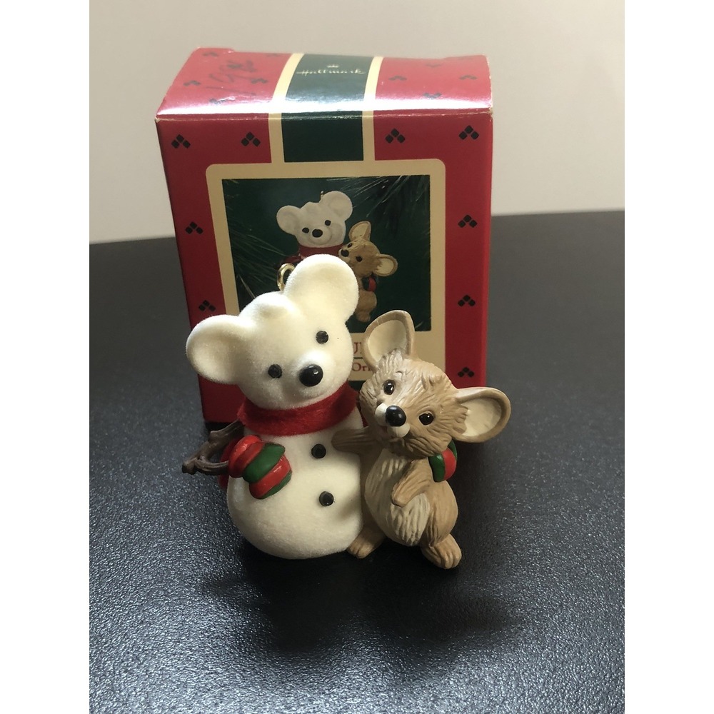 Vintage Hallmark Keepsake Snow Buddies Mouse Ornament 1986 Preowned